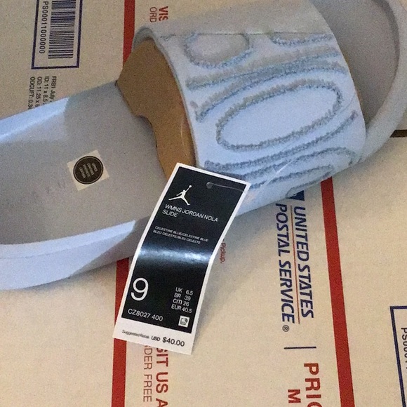 ONLY ONE RIGHT FOOT JORDAN SANDAL - Picture 7 of 8